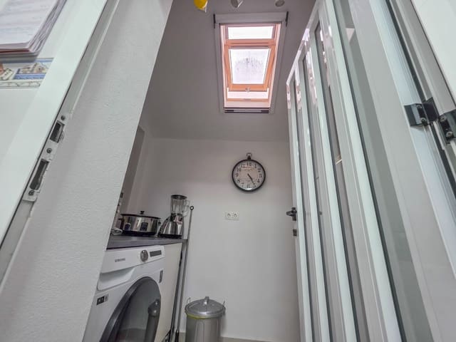 2 makuuhuone Huoneisto myytävänä paikassa Vistabella, Orihuela mukana uima-altaan 
autotalli - 135 000 € (Ref: 9605272)