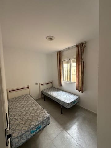 2 bedroom Bungalow for sale in Torrevieja with pool - € 120,000 (Ref: 9606438)