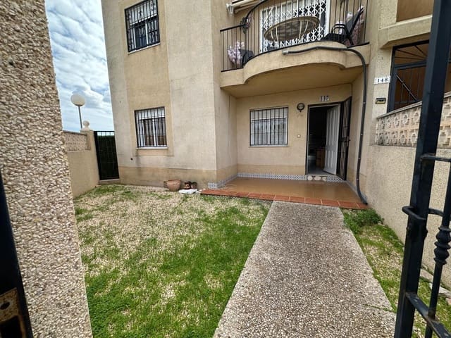 2 bedroom Bungalow for sale in Torrevieja with pool - € 120,000 (Ref: 9606438)