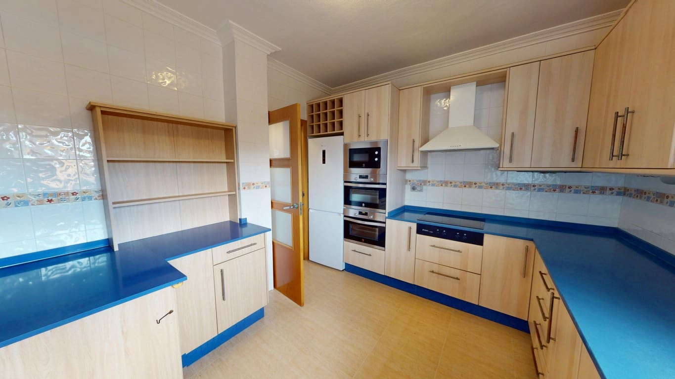 4 chambre Maison de Ville à vendre à Los Alcazares avec piscine garage - 350 000 € (Ref: 9606930)