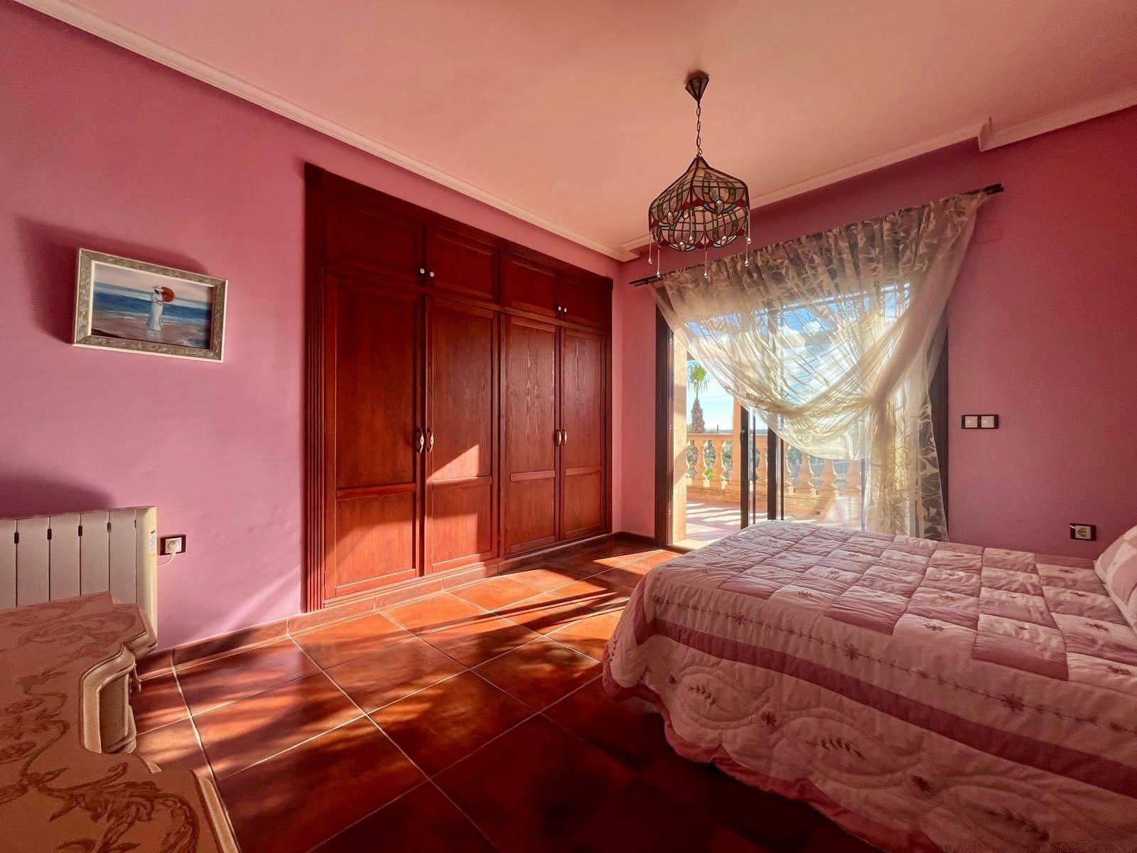 Chalet de 4 habitaciones en Rojales en venta con piscina - 780.000 € (Ref: 9606948)