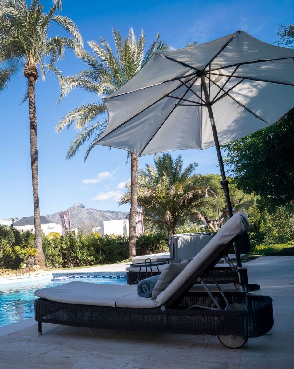 5 chambre Villa/Maison à vendre à Nueva Andalucia avec piscine - 1 850 000 € (Ref: 9607021)