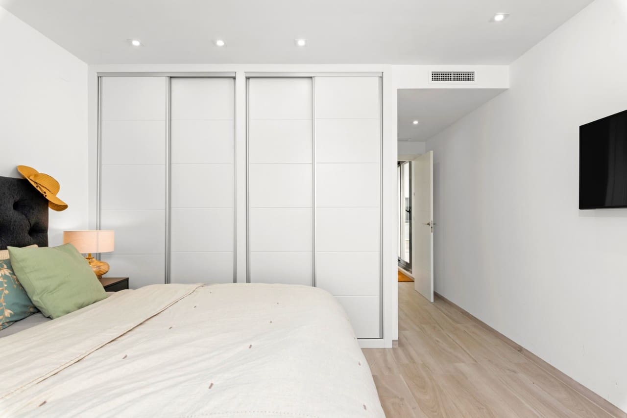 Chalet de 5 habitaciones en Cabo Roig en venta con garaje - 829.000 € (Ref: 9607918)