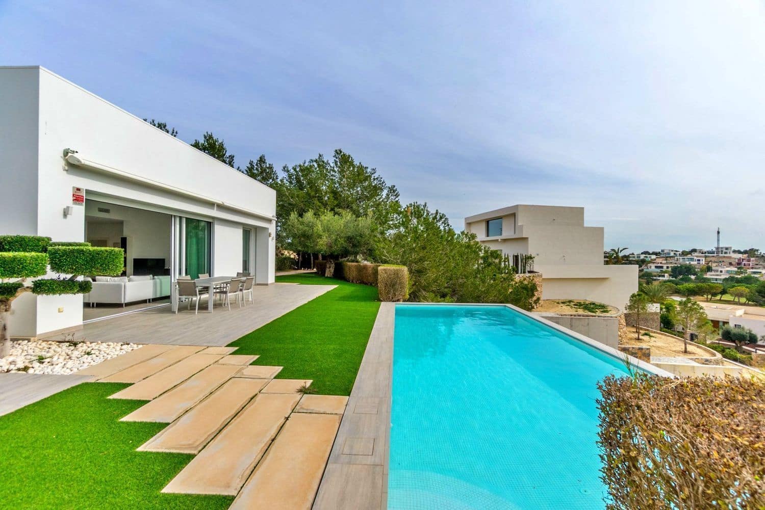 3 bedroom Villa for sale in Orihuela with pool - € 945,000 (Ref: 9610239)
