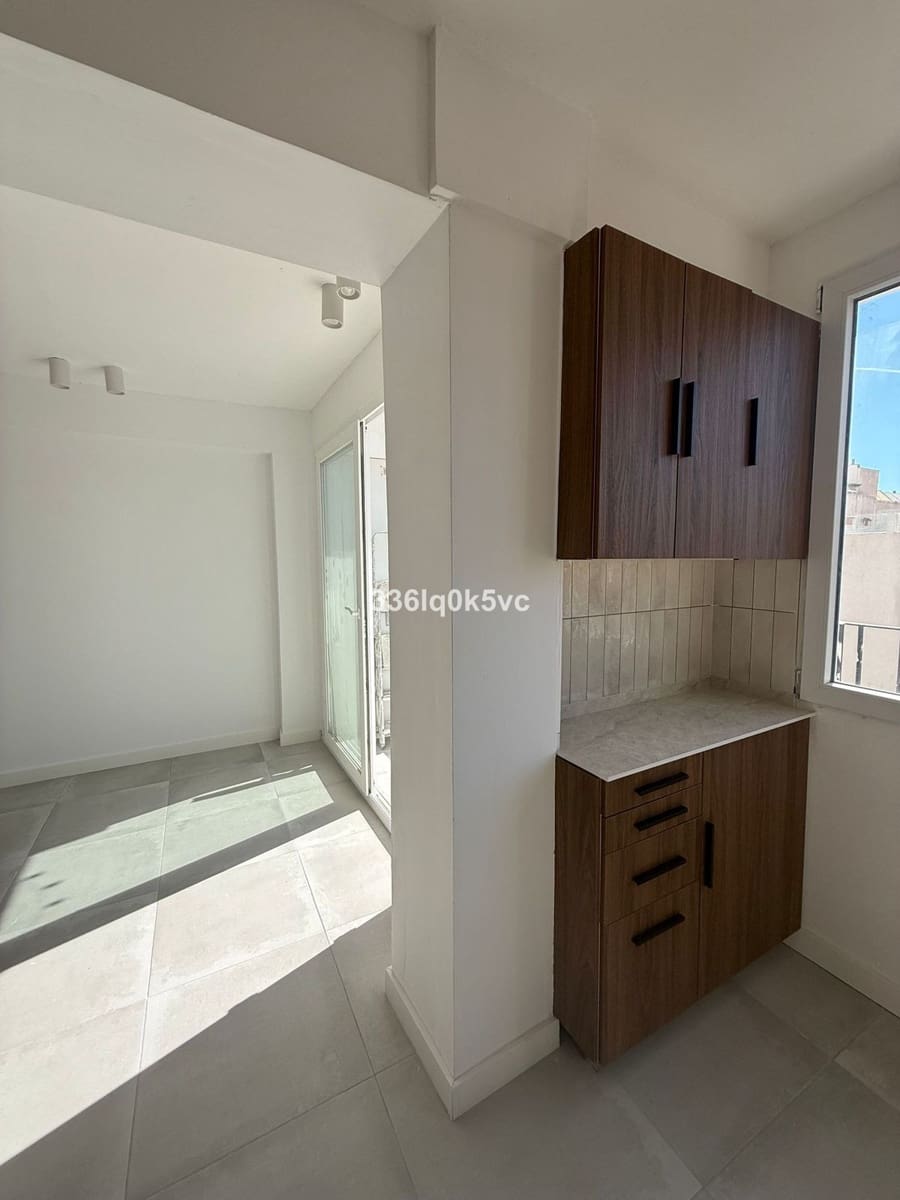 Apartamento de 3 habitaciones en Málaga ciudad en venta - 283.500 € (Ref: 9610541)