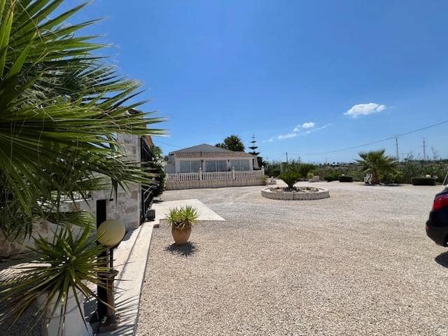 3 bedroom Villa for sale in Dolores with pool - € 525,000 (Ref: 9611930)