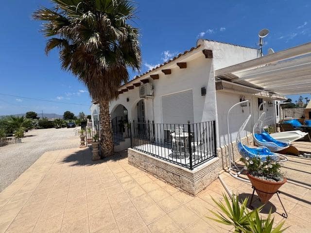 3 bedroom Villa for sale in Dolores with pool - € 525,000 (Ref: 9611930)