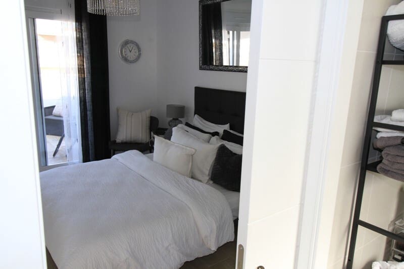 Casa de 3 habitaciones en Avileses en venta - 259.000 € (Ref: 9614123)