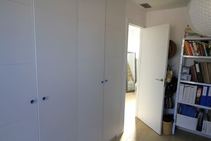 Casa de 3 habitaciones en Avileses en venta - 259.000 € (Ref: 9614123)