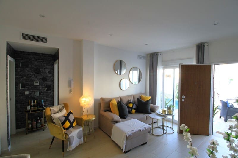 Casa de 3 habitaciones en Avileses en venta - 259.000 € (Ref: 9614123)