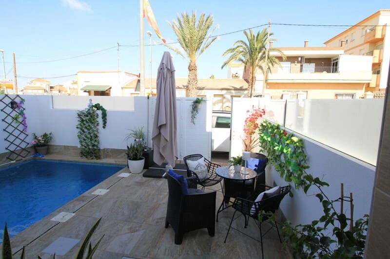 Casa de 3 habitaciones en Avileses en venta - 259.000 € (Ref: 9614123)