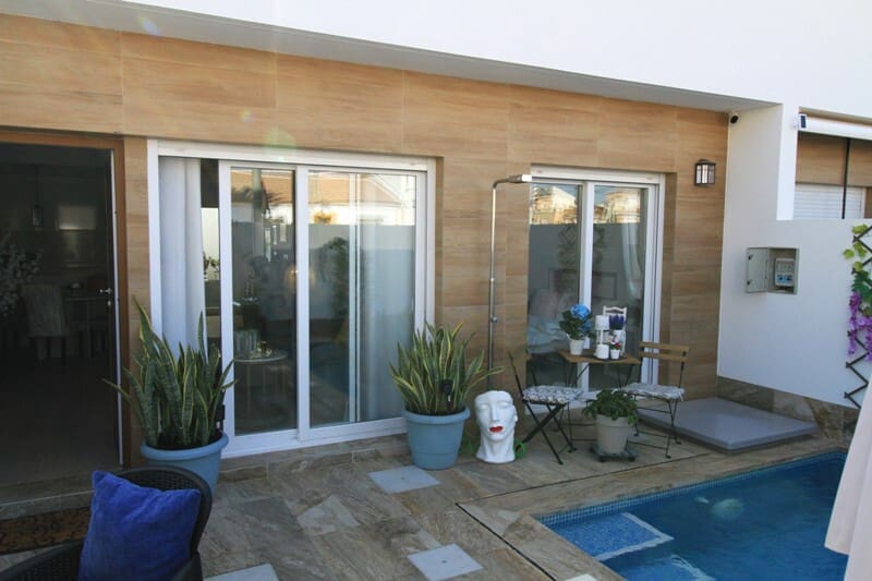 Casa de 3 habitaciones en Avileses en venta - 259.000 € (Ref: 9614123)