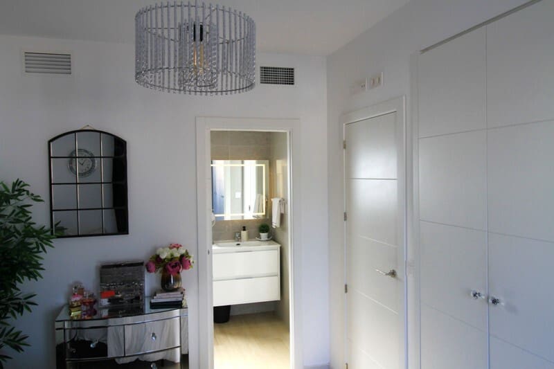 Casa de 3 habitaciones en Avileses en venta - 259.000 € (Ref: 9614123)