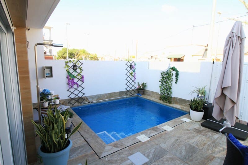Casa de 3 habitaciones en Avileses en venta - 259.000 € (Ref: 9614123)