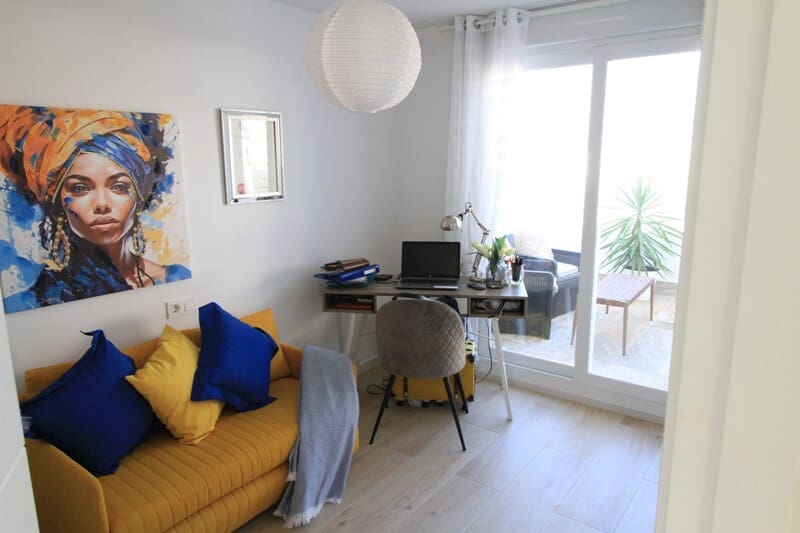 Casa de 3 habitaciones en Avileses en venta - 259.000 € (Ref: 9614249)