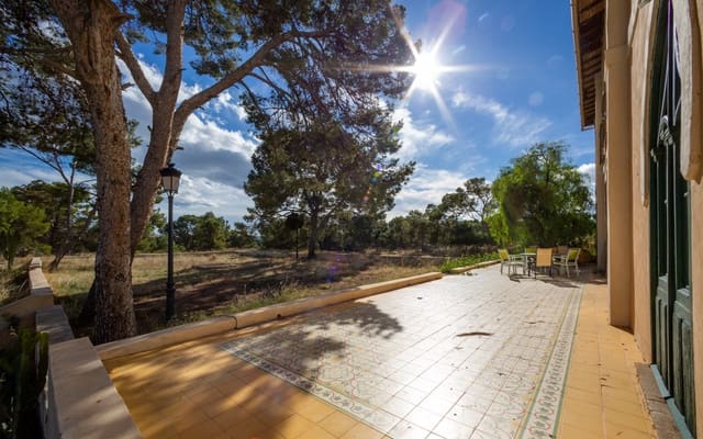 7 soverom Villa til salgs i Alicante by med garasje - € 1 175 000 (Ref: 9614258)