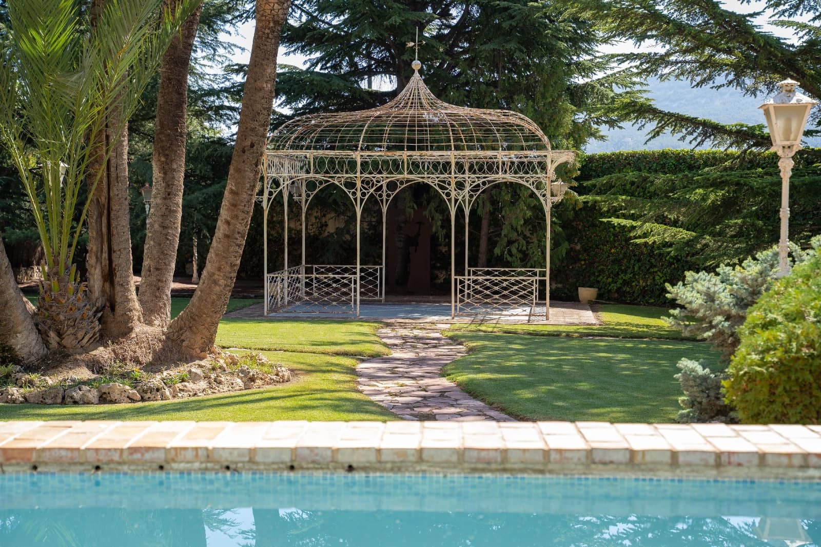 7 bedroom Villa for sale in Alcoy / Alcoi with garage - € 2,120,000 (Ref: 9614259)