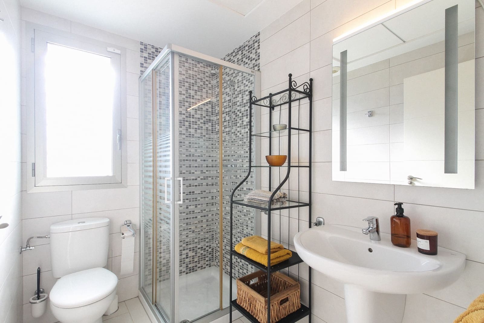 2 soveværelse Byhus til salg i Torrevieja med swimmingpool garage - € 339.000 (Ref: 9614261)