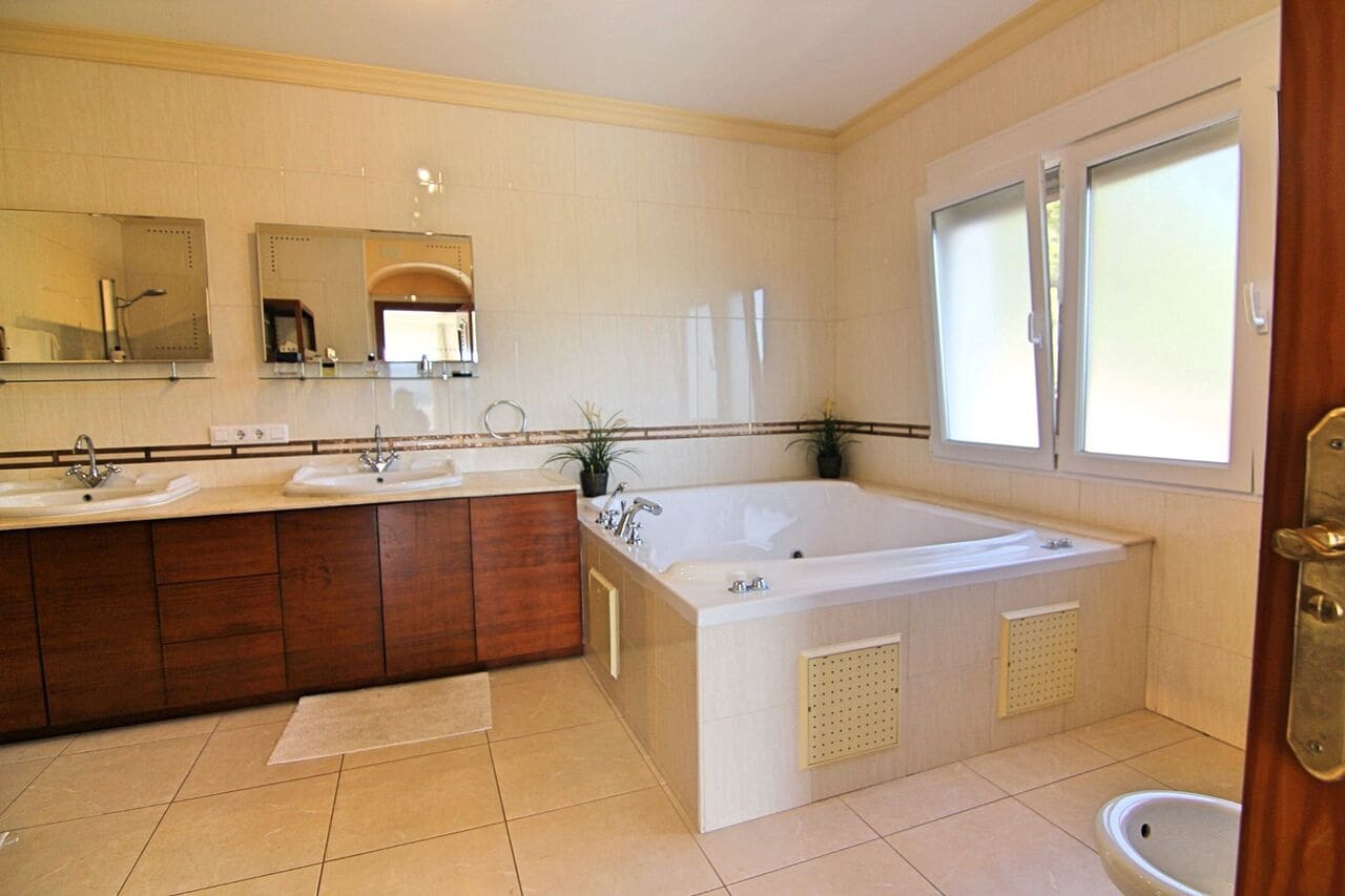 4 chambre Villa/Maison à vendre à Javea / Xabia avec piscine - 835 199 € (Ref: 9614492)