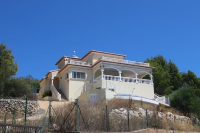 4 chambre Villa/Maison à vendre à Javea / Xàbia avec piscine - 835 199 € (Ref: 9614492)