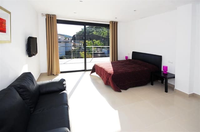 6 Zimmer Villa zu vermieten in Benahavís mit Pool Garage - 5.000 € (Ref: 9614774)