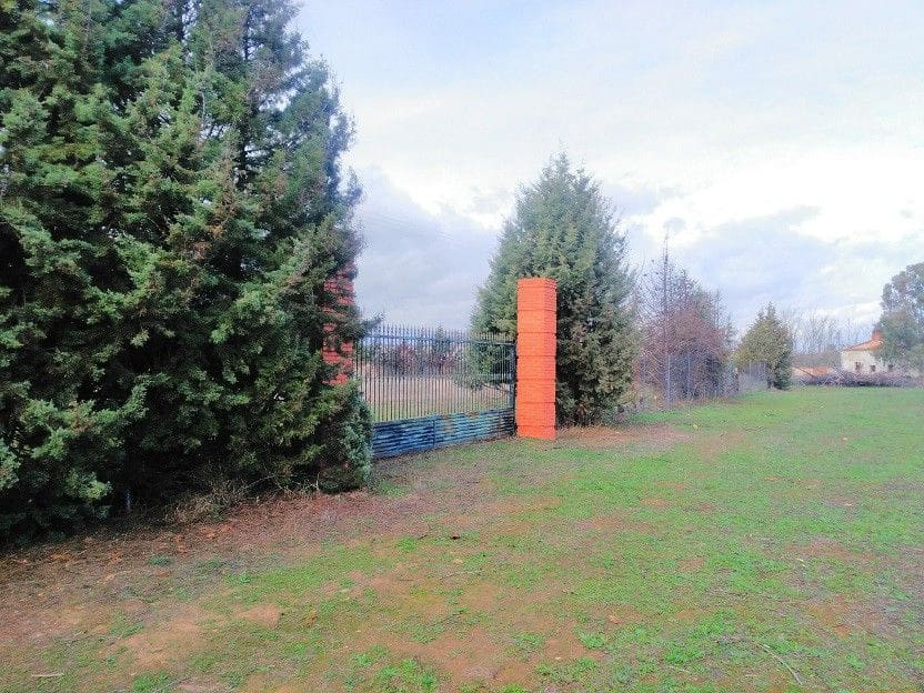 Villa til salgs i Badajoz by - € 300 000 (Ref: 9616010)