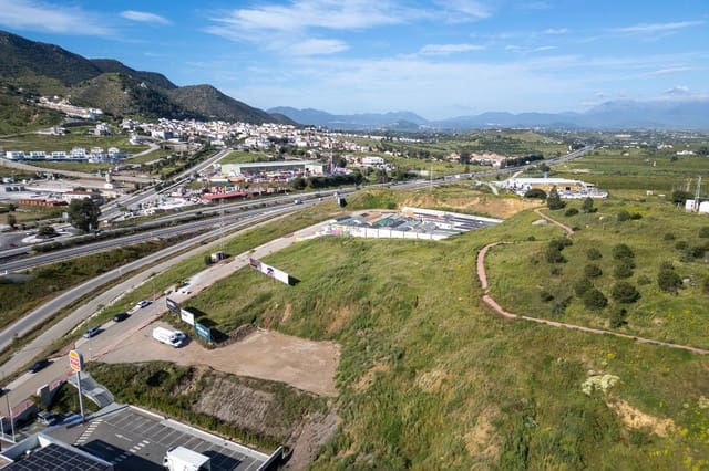 Villa zu verkaufen in Cártama - 3.500.000 € (Ref: 9616011)