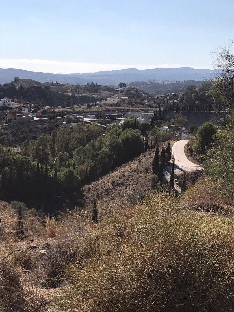 Villa for sale in Mijas - € 185,000 (Ref: 9616014)