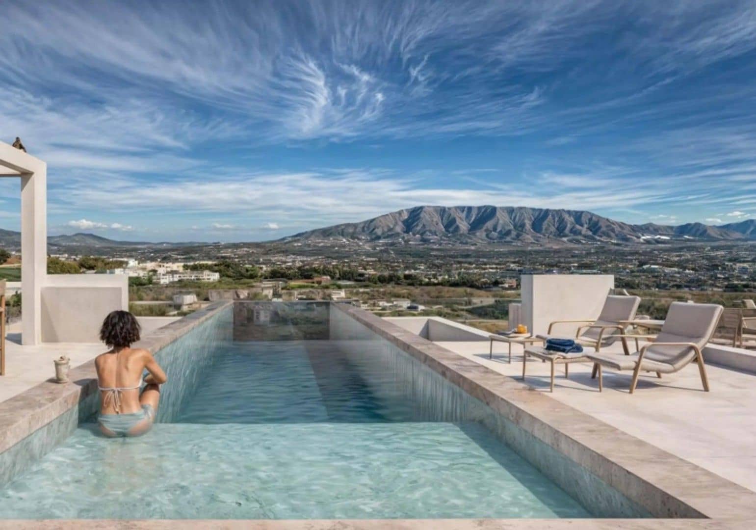 Villa for sale in Mijas - € 299,000 (Ref: 9616018)