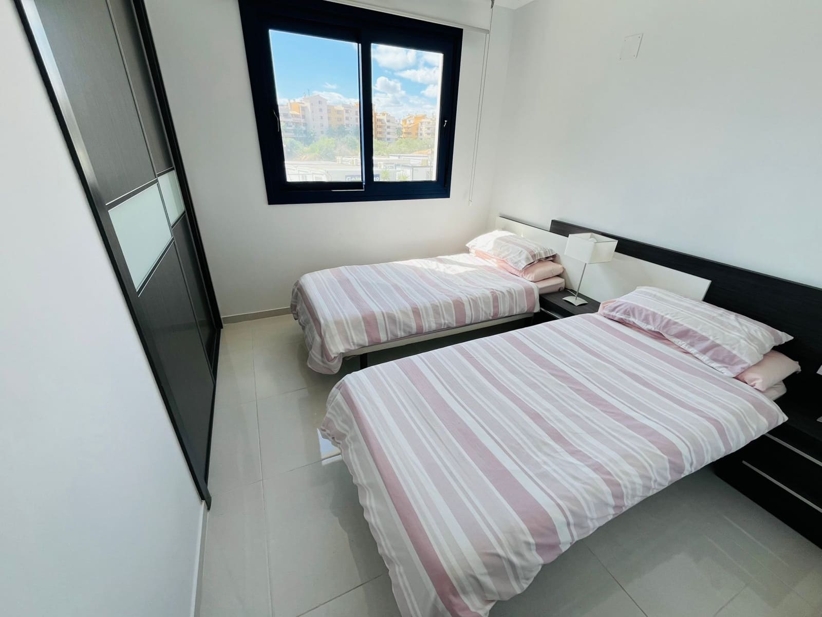 3 soveværelse Lejlighed til salg i Orihuela Costa med swimmingpool garage - € 469.950 (Ref: 9619765)