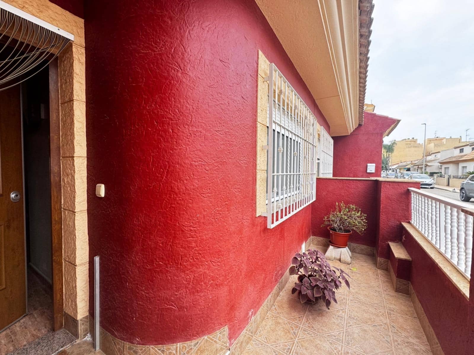 4 soveværelse Villa til salg i Los Alcazares med garage - € 269.900 (Ref: 9619769)