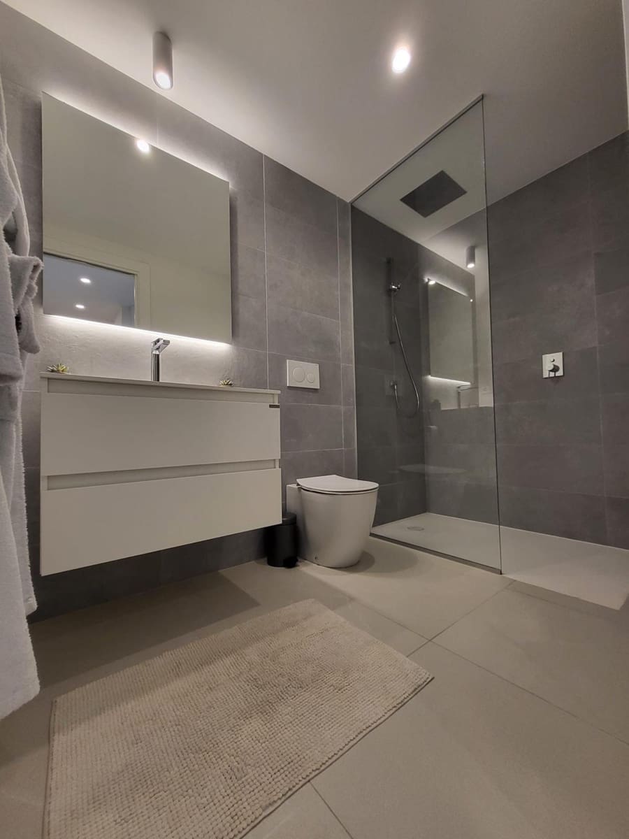 5 quarto Moradia para venda em Las Colinas Golf - 1 450 000 € (Ref: 9619771)