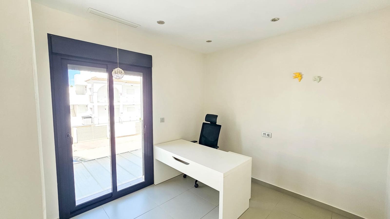 3 bedroom Villa for sale in Rojales with pool garage - € 458,900 (Ref: 9619774)