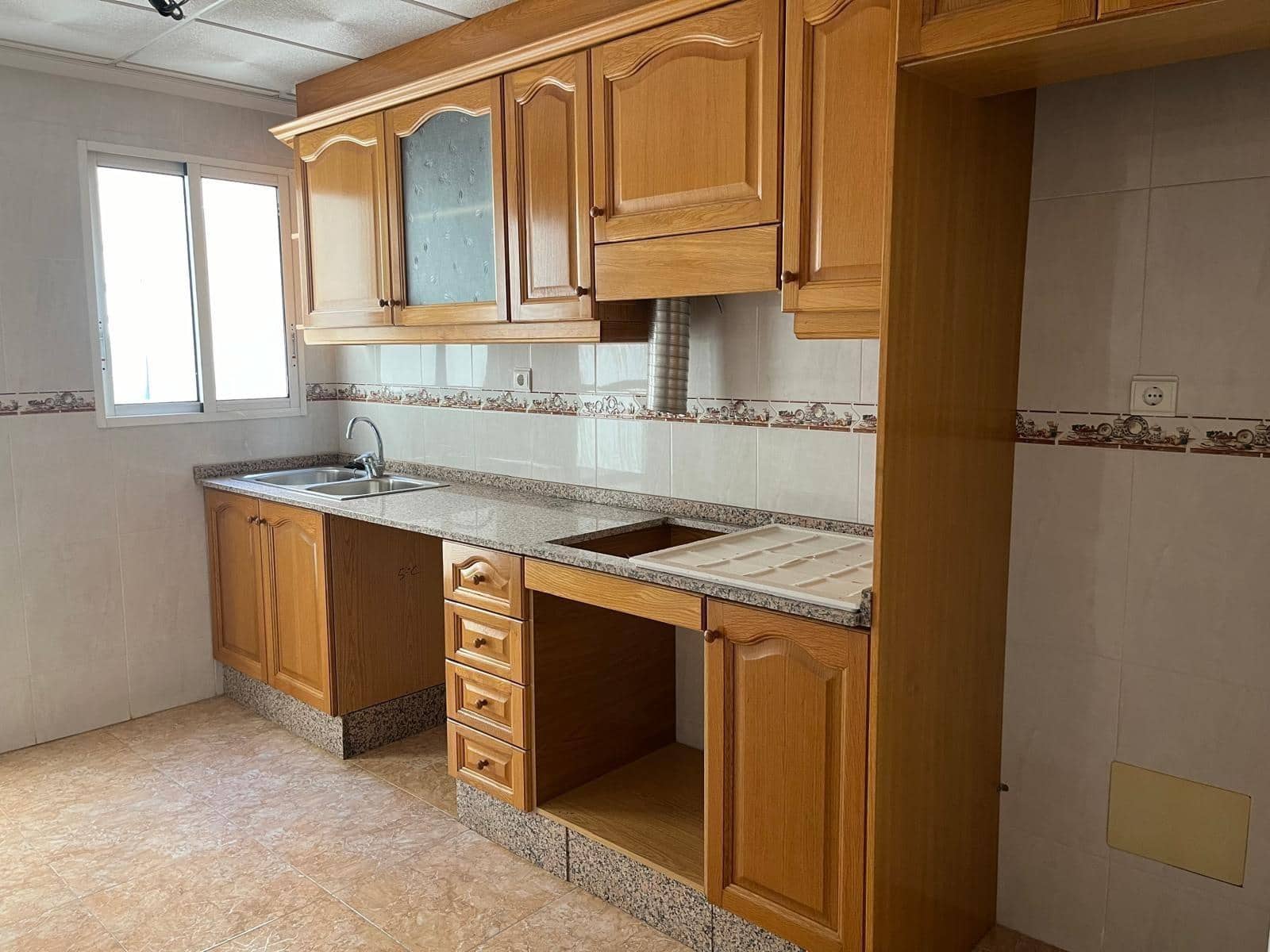 3 bedroom Apartment for sale in Almoradi with garage - € 138,000 (Ref: 9619780)