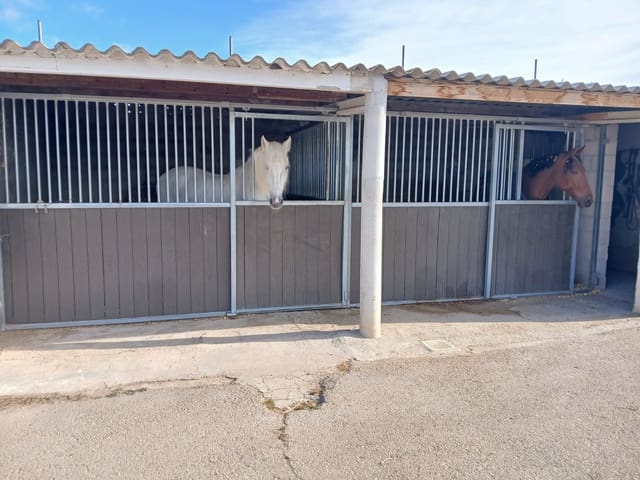 3 makuuhuone Maalaistalo myytävänä paikassa Monóvar / Monóver mukana uima-altaan 
autotalli - 200 000 € (Ref: 9619786)