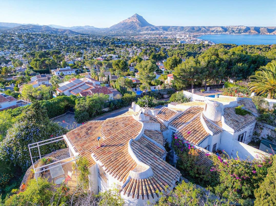 6 bedroom Villa for sale in Javea / Xabia - € 950,000 (Ref: 9619788)