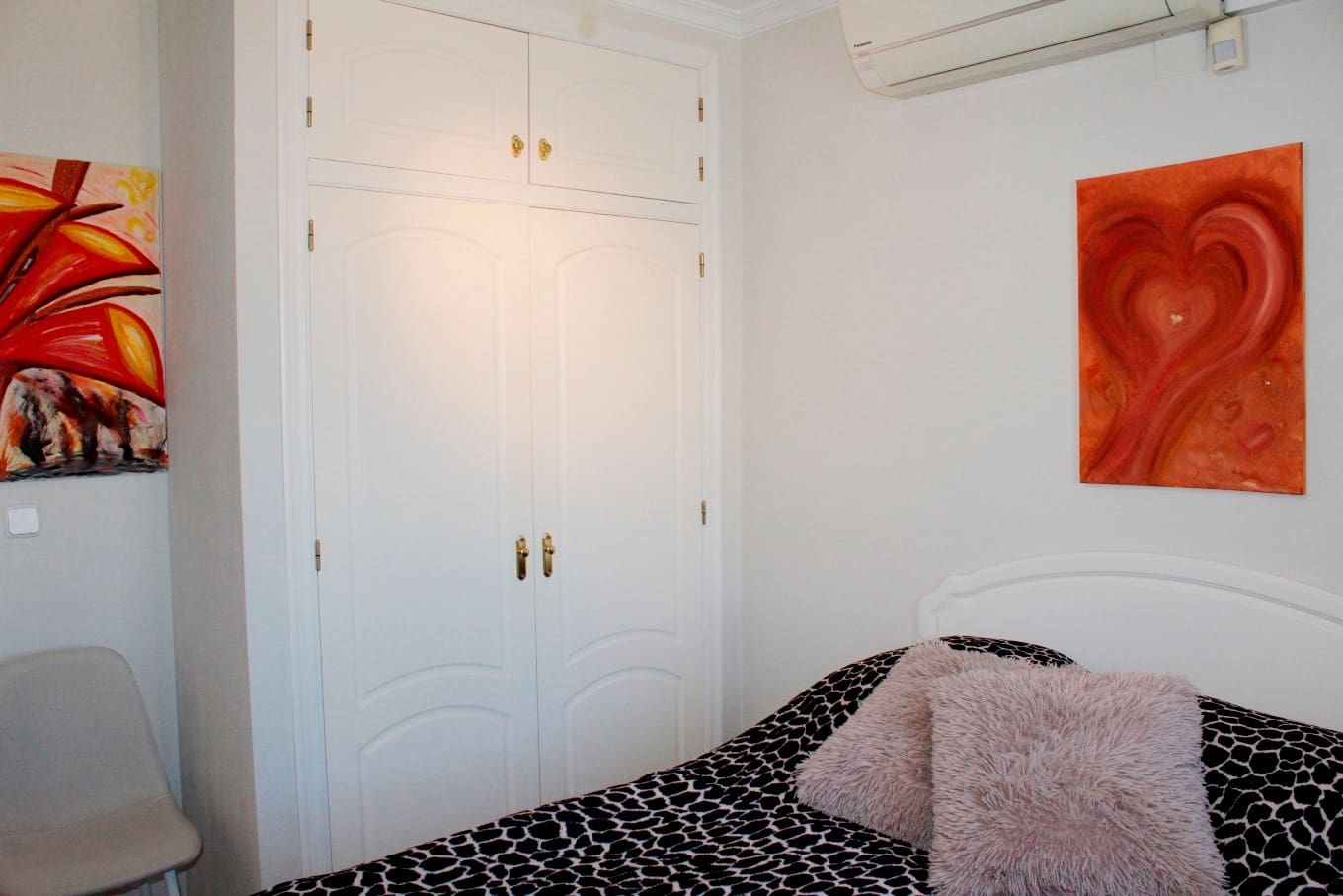 Pareado de 3 habitaciones en Villamartin en venta con piscina garaje - 239.000 € (Ref: 9619792)