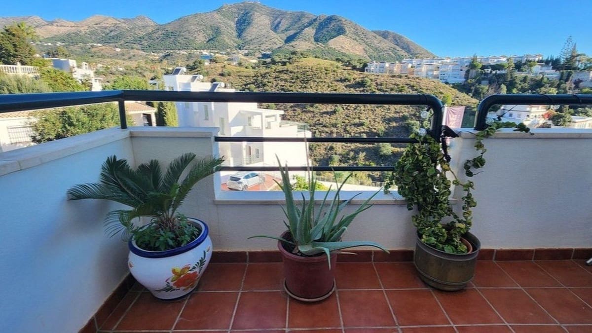 2 makuuhuone Huoneisto myytävänä paikassa Fuengirola mukana uima-altaan - 356 000 € (Ref: 9619845)