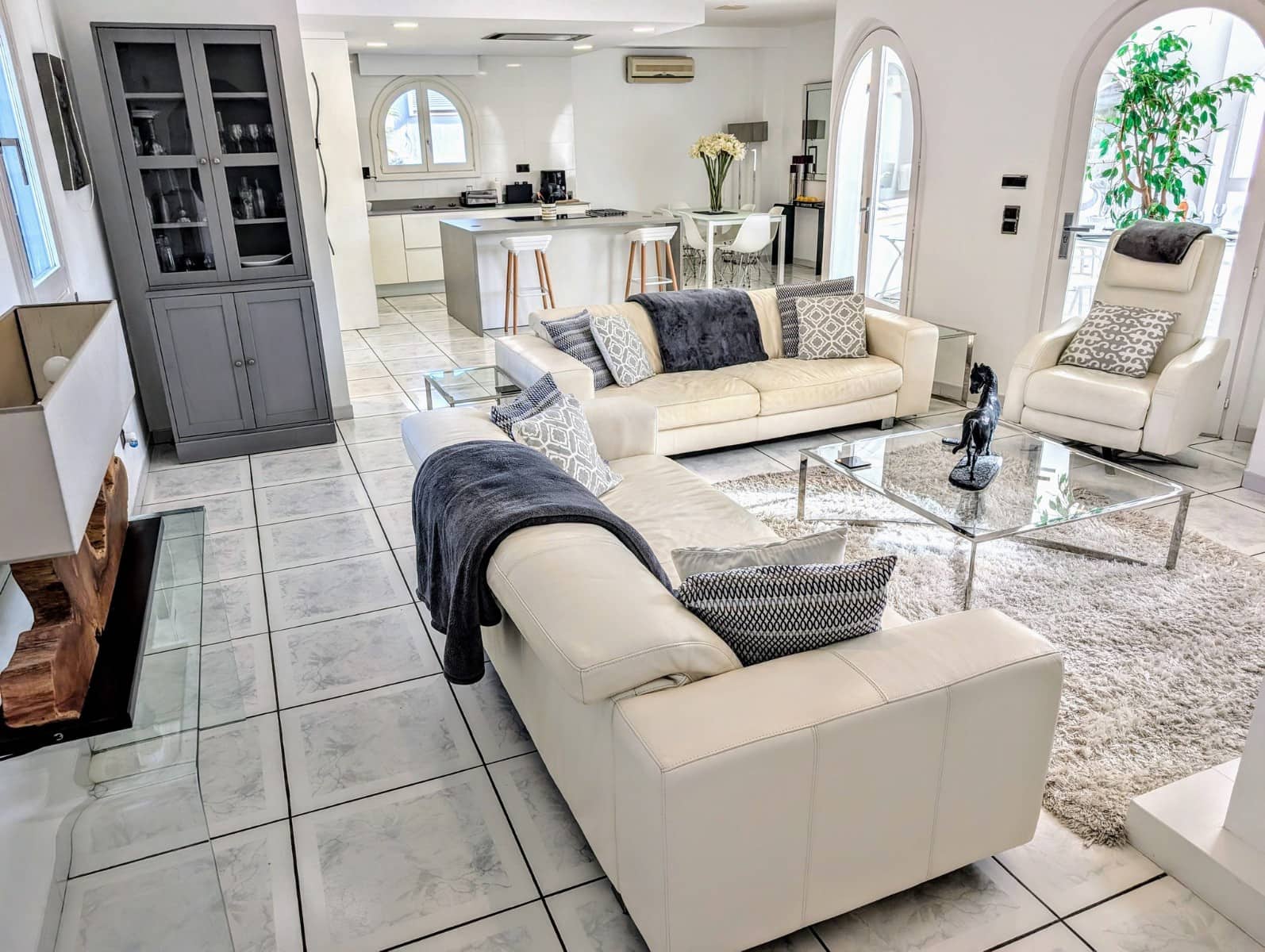 3 bedroom Villa for sale in Moraira with pool garage - € 1,100,000 (Ref: 9620657)