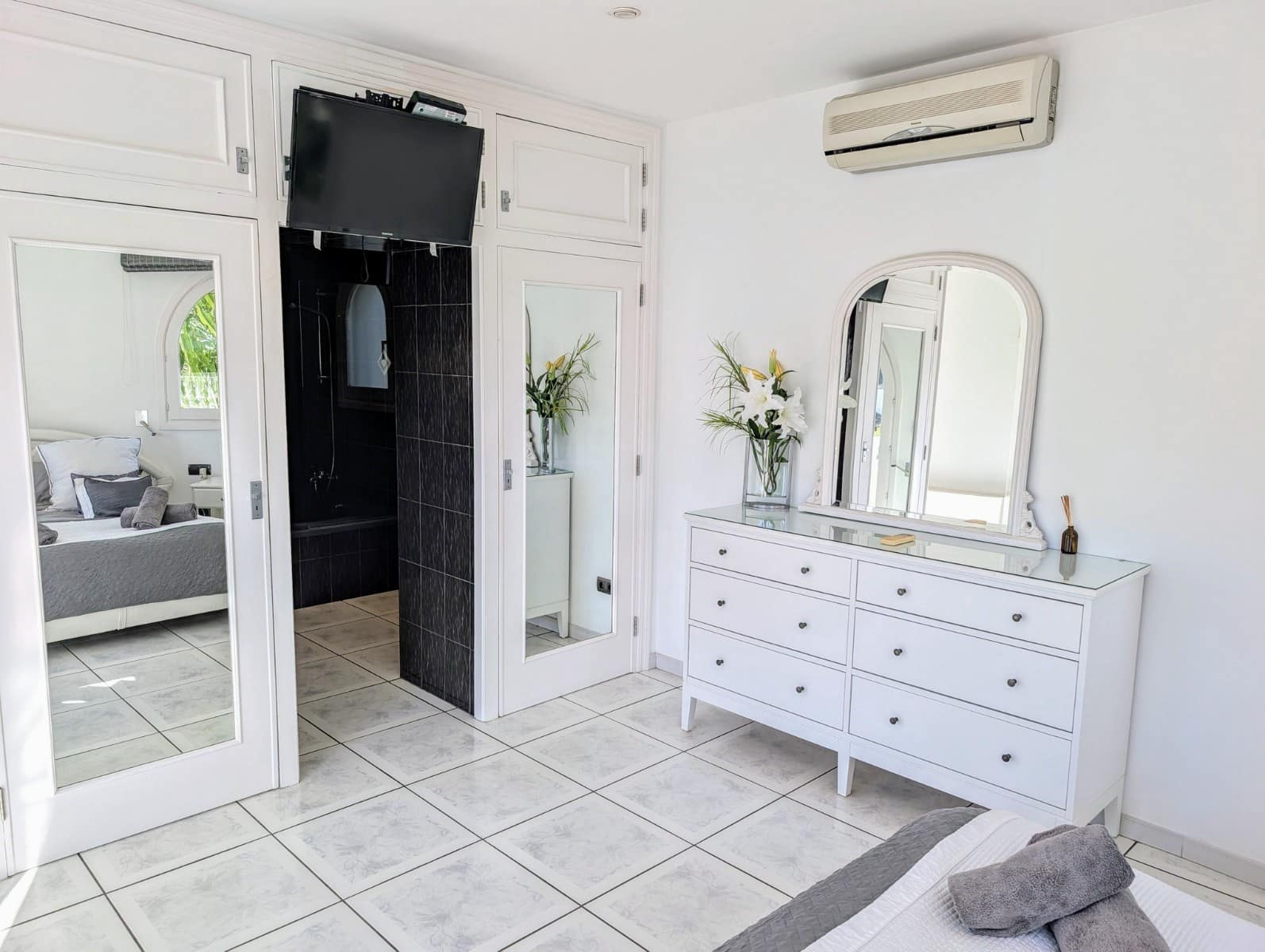 3 bedroom Villa for sale in Moraira with pool garage - € 1,100,000 (Ref: 9620657)