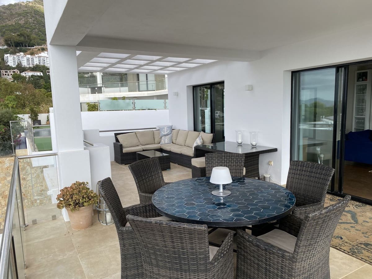 3 quarto Moradia para venda em Mijas com piscina - 1 445 000 € (Ref: 9620735)