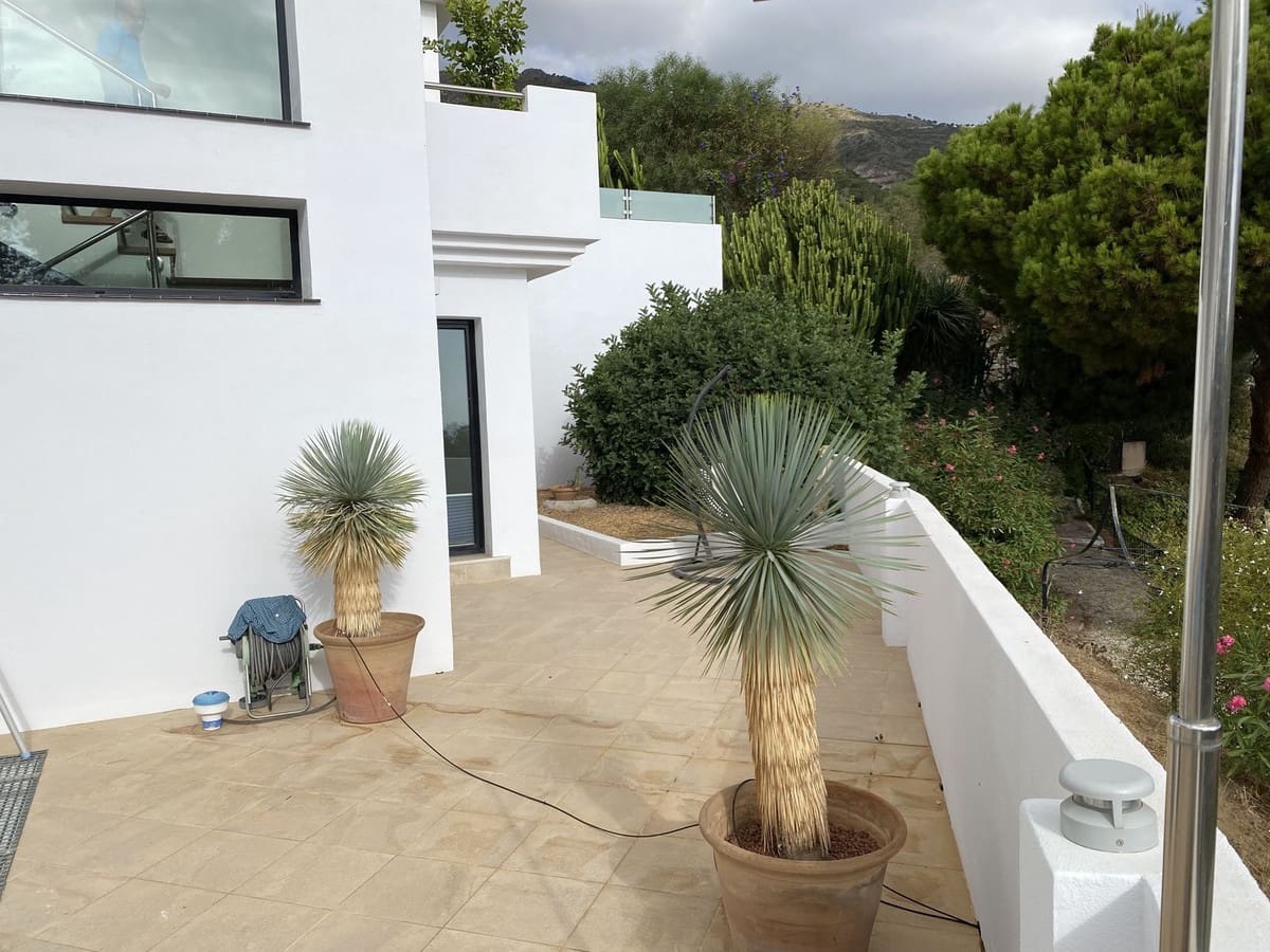 3 quarto Moradia para venda em Mijas com piscina - 1 445 000 € (Ref: 9620735)