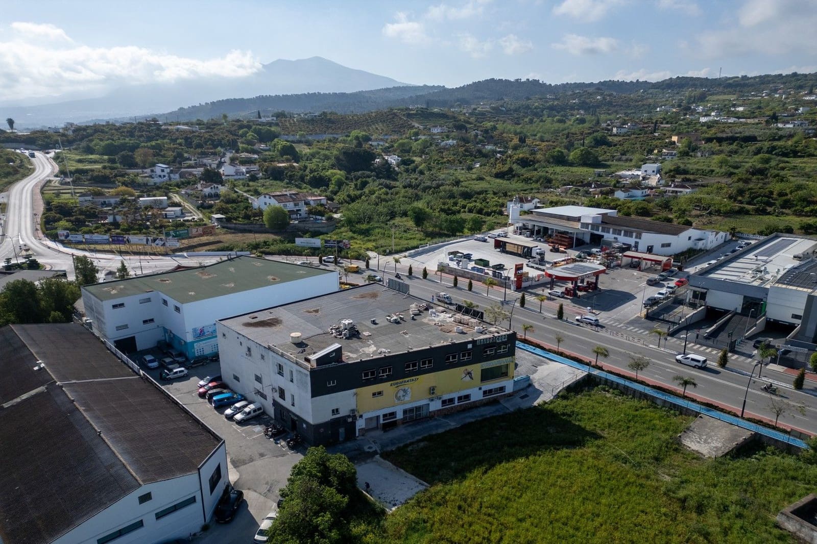 Commercial for sale in Coin - € 1,950,000 (Ref: 9622016)