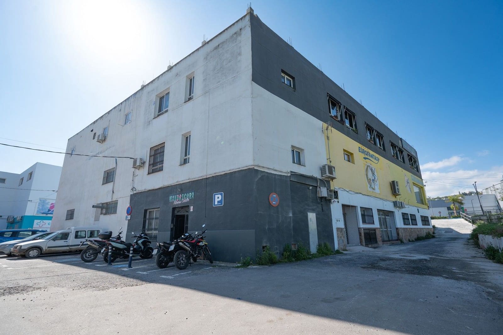 Commercial for sale in Coin - € 1,950,000 (Ref: 9622016)