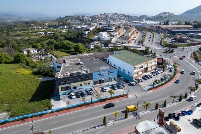Commercial for sale in Coín - € 1,950,000 (Ref: 9622016)