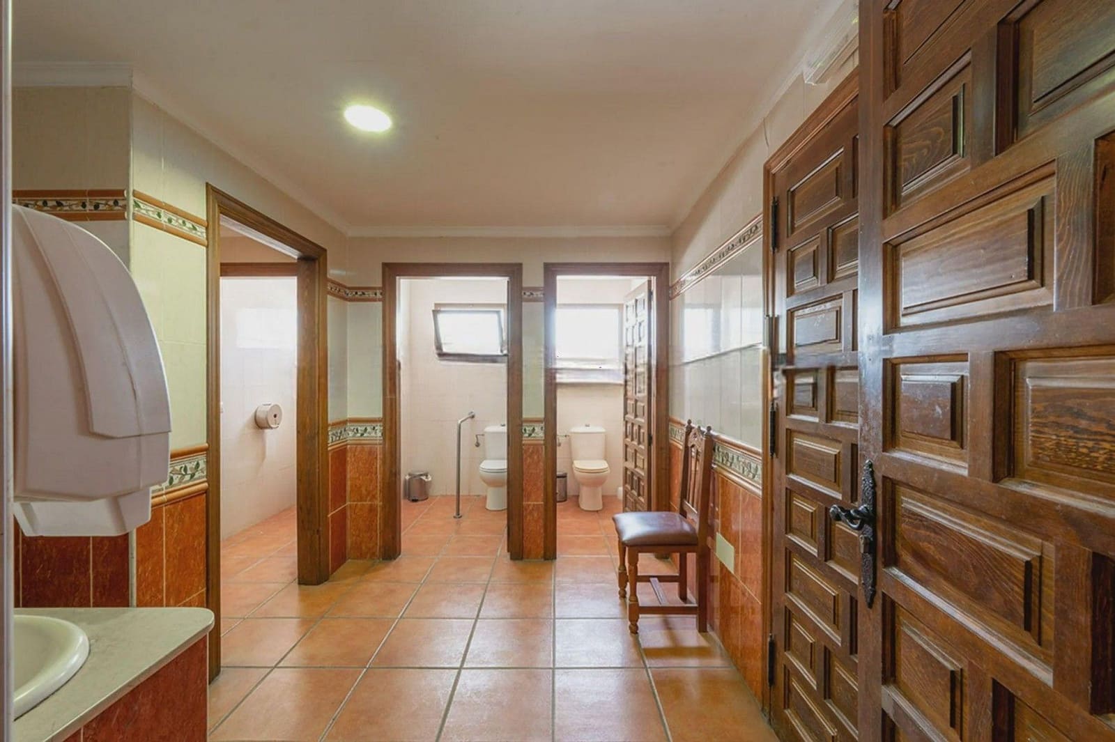 Kaupallinen myytävänä paikassa Mijas mukana 
autotalli - 3 200 000 € (Ref: 9622018)