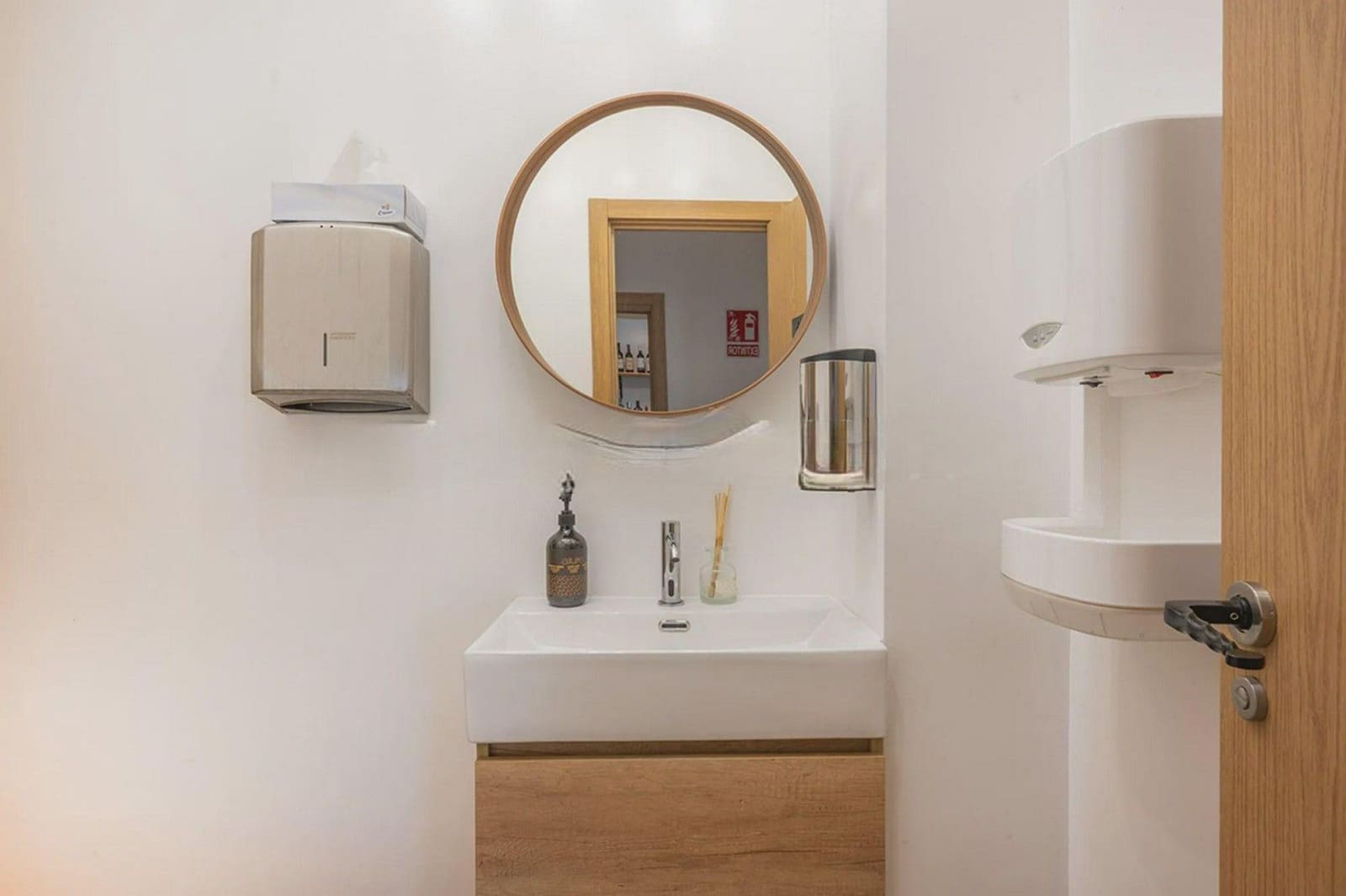 Comercial para venda em Mijas - 990 000 € (Ref: 9622019)