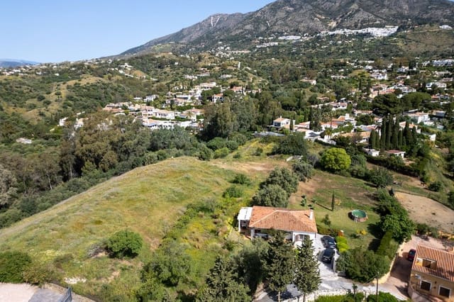 Finca/Casa Rural de 3 habitaciones en Mijas en venta - 1.595.000 € (Ref: 9622020)