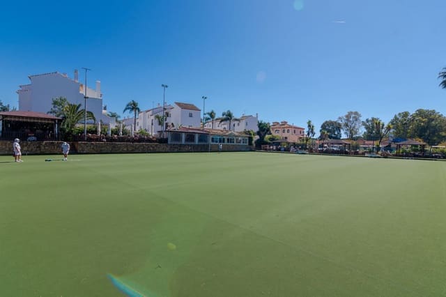 Erhverv til salg i Málaga by - € 225.000 (Ref: 9622021)