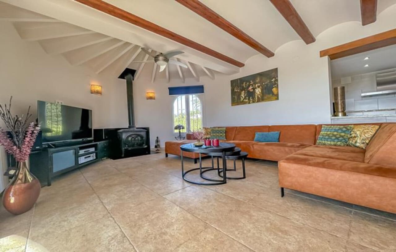 6 quarto Moradia para venda em Calpe / Calp com piscina - 749 000 € (Ref: 9622187)